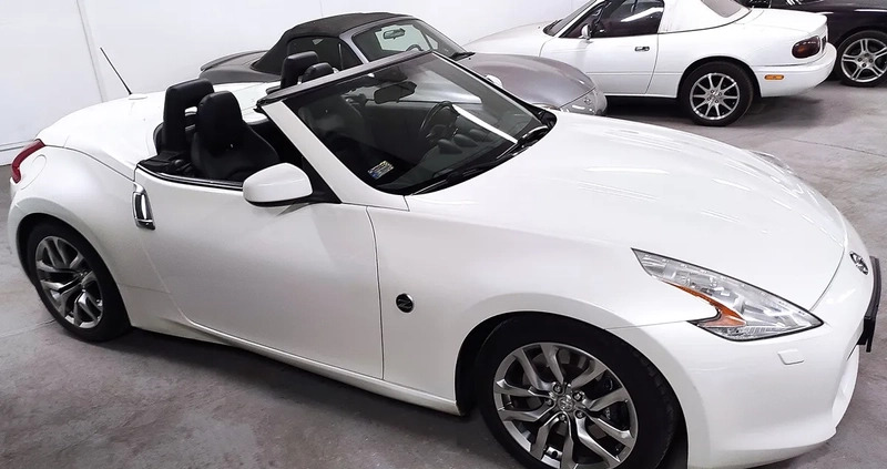 Nissan 370 Z cena 84900 przebieg: 73300, rok produkcji 2010 z Drezdenko małe 781